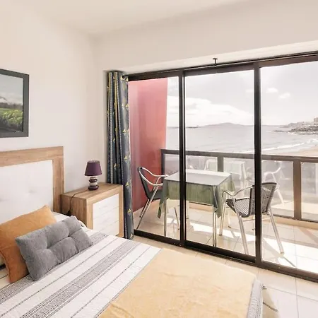 Frente Al Mar Playa De *